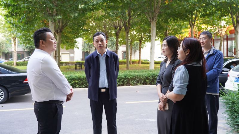 欢迎市委外办一行莅临完美在线登录官网调研指导